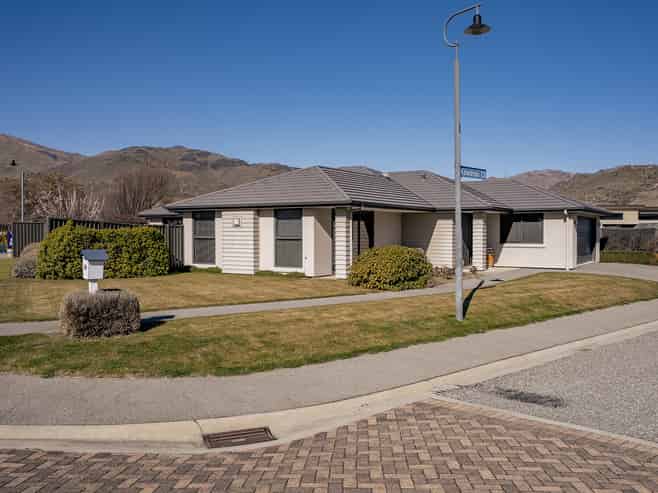 28 Matthews Crescent, Cromwell