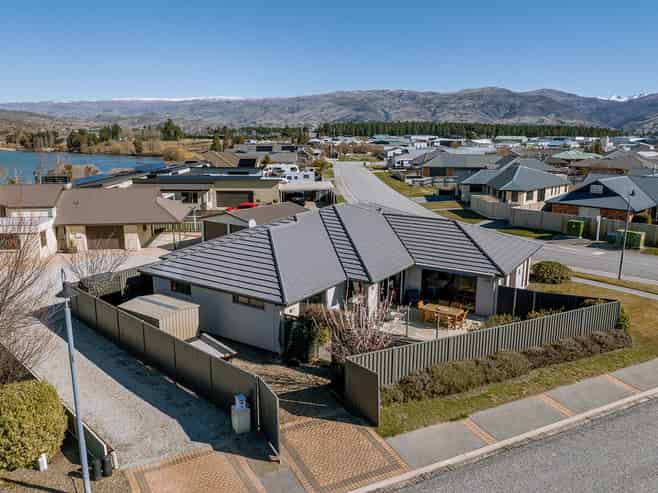 28 Matthews Crescent, Cromwell