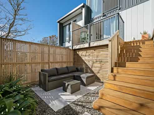 11/96 Washington Avenue, Brooklyn