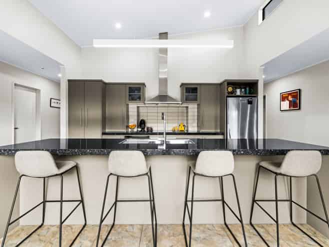 27 Pinotage Drive, Greenmeadows