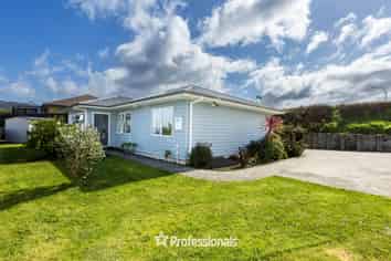 88 Sunstone Crescent, Brown Owl