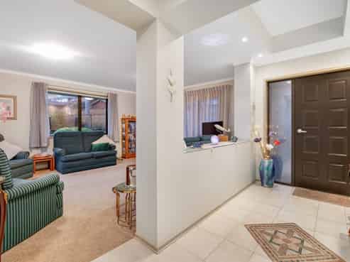 49 Chesterfield Way, Orewa