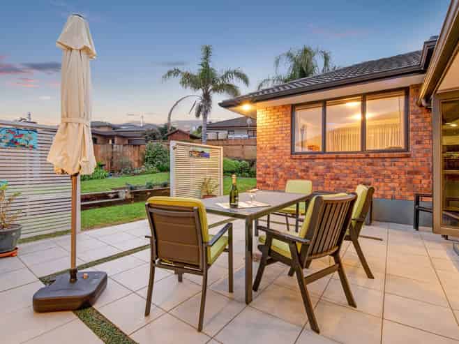 49 Chesterfield Way, Orewa