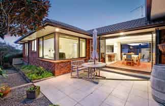 49 Chesterfield Way, Orewa