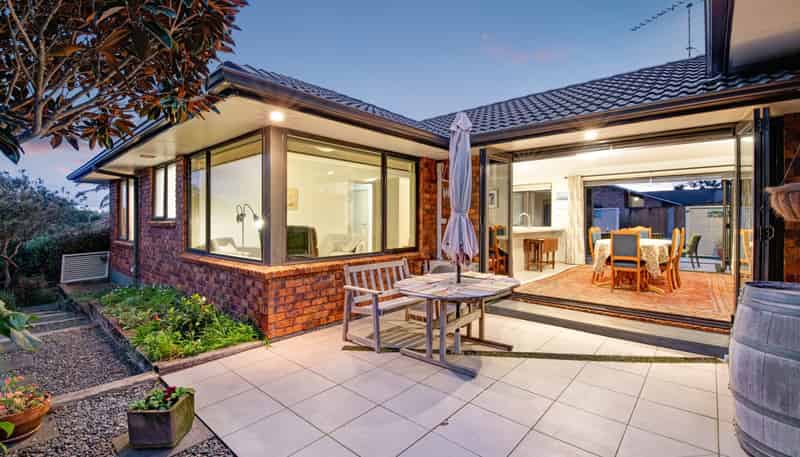 49 Chesterfield Way, Orewa