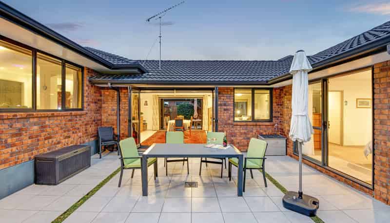 49 Chesterfield Way, Orewa