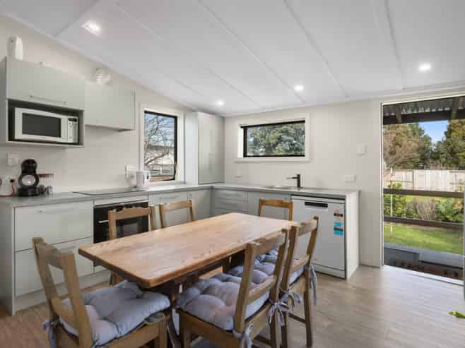 124 Fenton Street, Thames