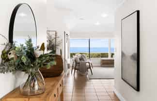9 Kaimata Road, Bay View