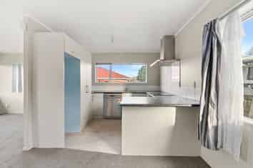 49 Dungarvon Place, Clendon Park