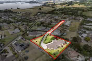 12 Omana Avenue Shelly Beach, Helensville