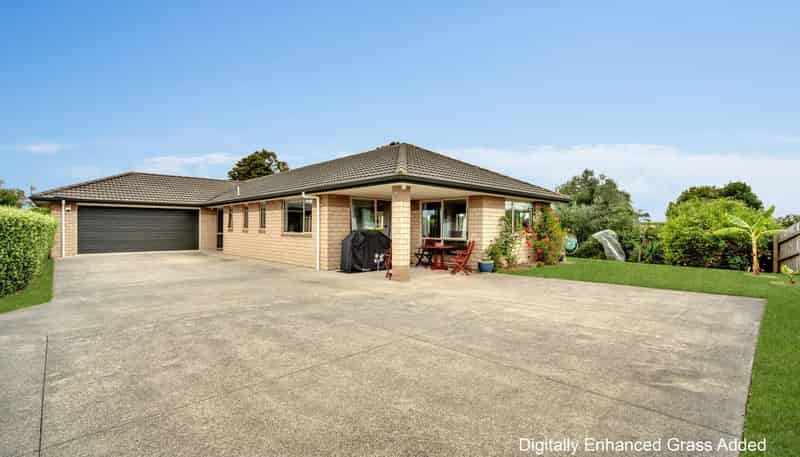 12 Omana Avenue, Helensville
