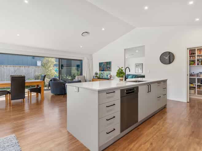 53 Marine Corps Drive, Masterton