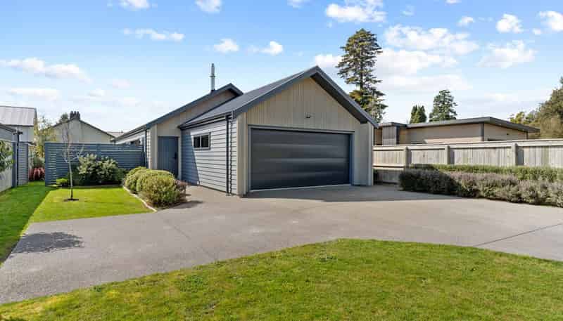 53 Marine Corps Drive, Masterton