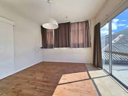 Morning side office/ live and work space