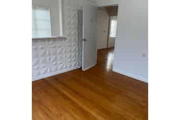 OFFICE/CONSULTING ROOMS WITH EXCELLENT LOCATION
