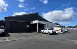CBRE | Versatile Rosebank Road Option