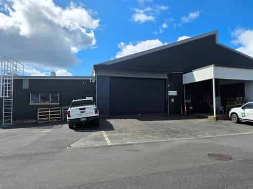 CBRE | Versatile Rosebank Road Option