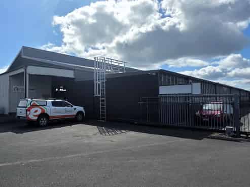 CBRE | Versatile Rosebank Road Option