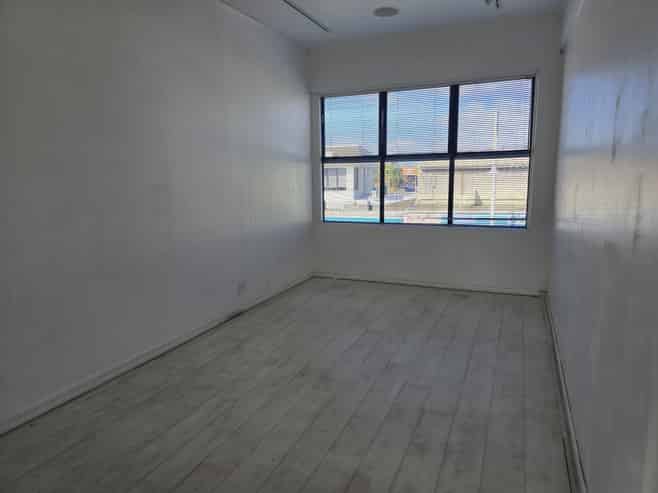 First Floor office or small retail space in heart