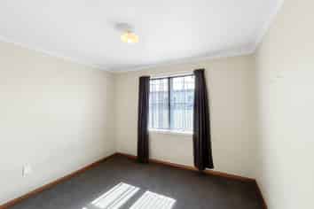 339 Botanical Road, West End