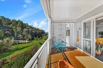 90 Eaves Bush Parade, Orewa