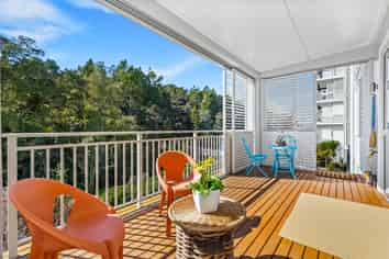 90 Eaves Bush Parade, Orewa
