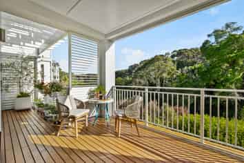 90 Eaves Bush Parade, Orewa