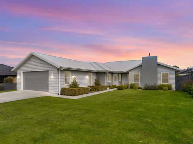 4 Mervyn Brown Place, Solway