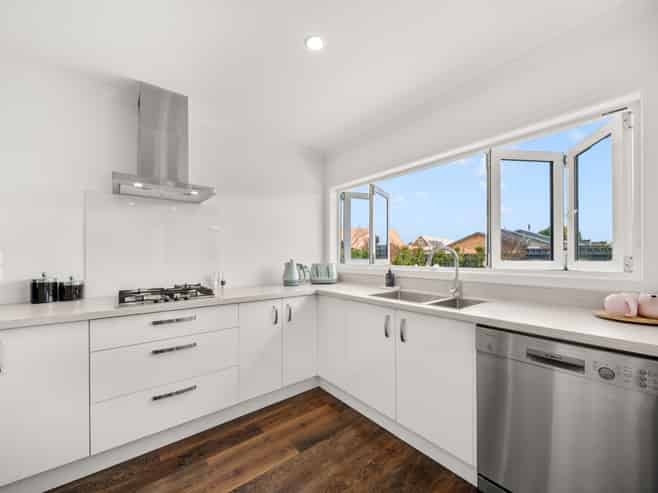 4 Mervyn Brown Place, Solway