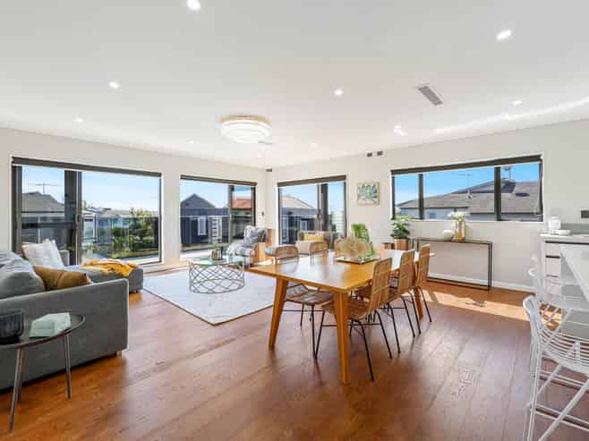 41 Compass Point Way, Half Moon Bay