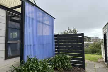 10 Frances Street , Waikanae Beach