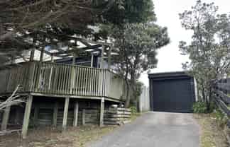 10 Frances Street , Waikanae Beach