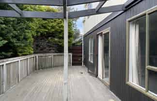 10 Frances Street , Waikanae Beach