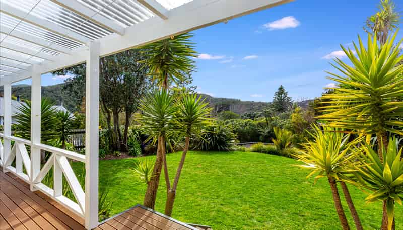 15 Foster Crescent, Belmont