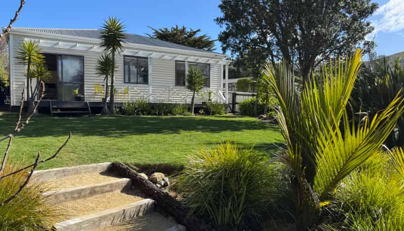 15 Foster Crescent, Belmont