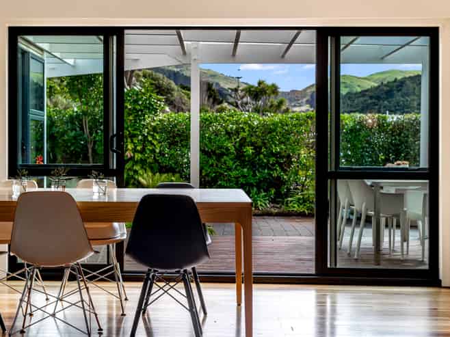 15 Foster Crescent, Belmont