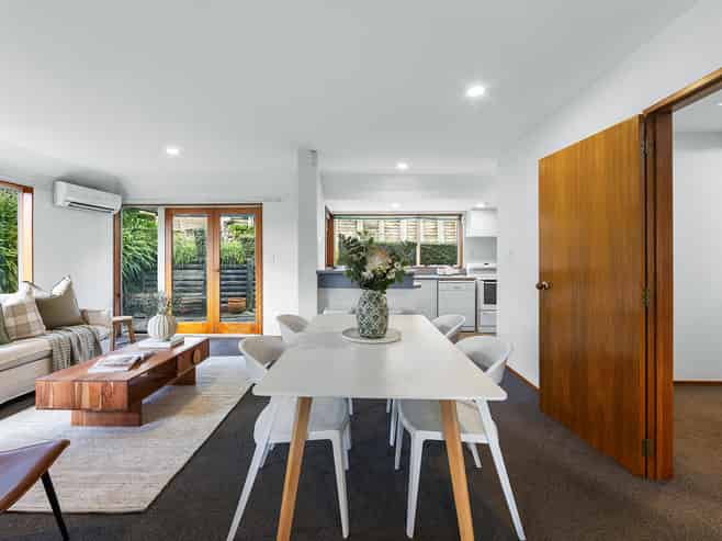 2/118 Centaurus Road, Huntsbury