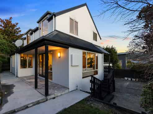 2/118 Centaurus Road, Huntsbury
