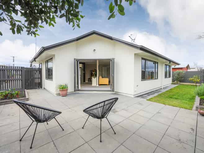 19A Carlisle Street, Milson