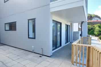 1/67 Tiketike Way, Brooklyn