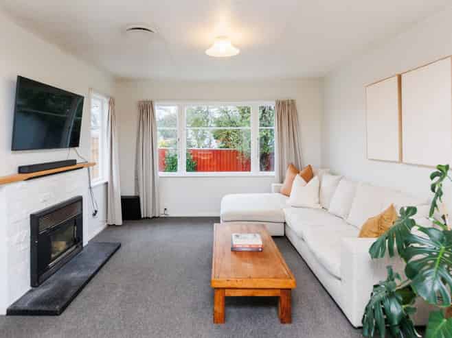 20 Pharazyn Street, Feilding