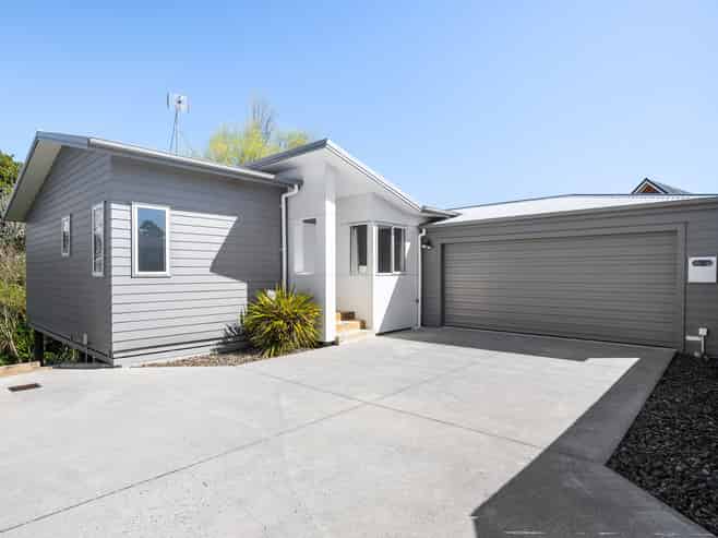 10A Mabian Crescent, Deanwell