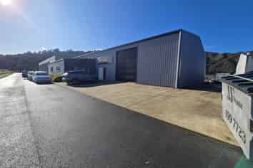 High Profile, Modern Workshop 