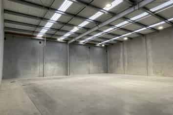 548sq m Central City Warehouse with Office