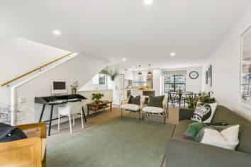 83C Hill Street, Thorndon
