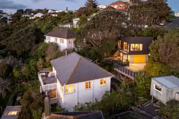 167 and 16 Tōtara Road, Miramar