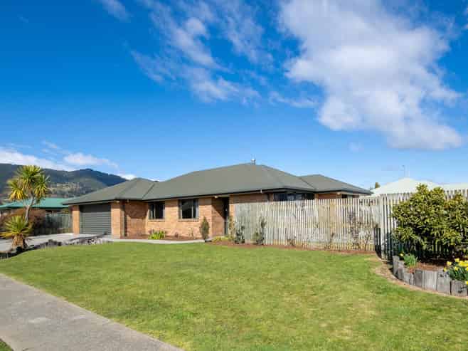 18 Otia Drive, Richmond