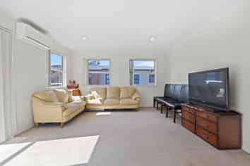 12 Totara Meadows Court, Wiri