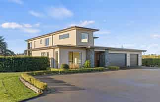 1 Hayfield Terrace, Cust