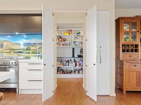 1 Hayfield Terrace, Cust